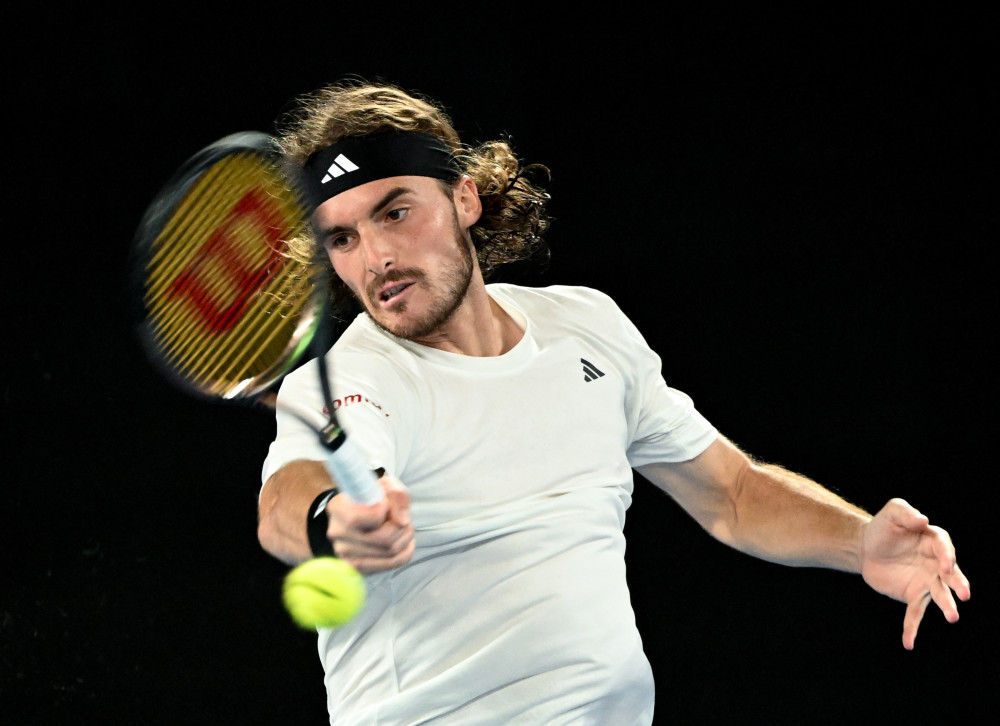 包含西班牙网球队翻盘日本网球队，西西帕斯统治全场的词条