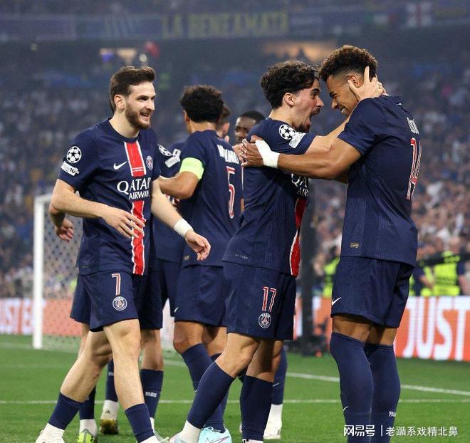 里昂客场战胜巴黎FC，跻身前六