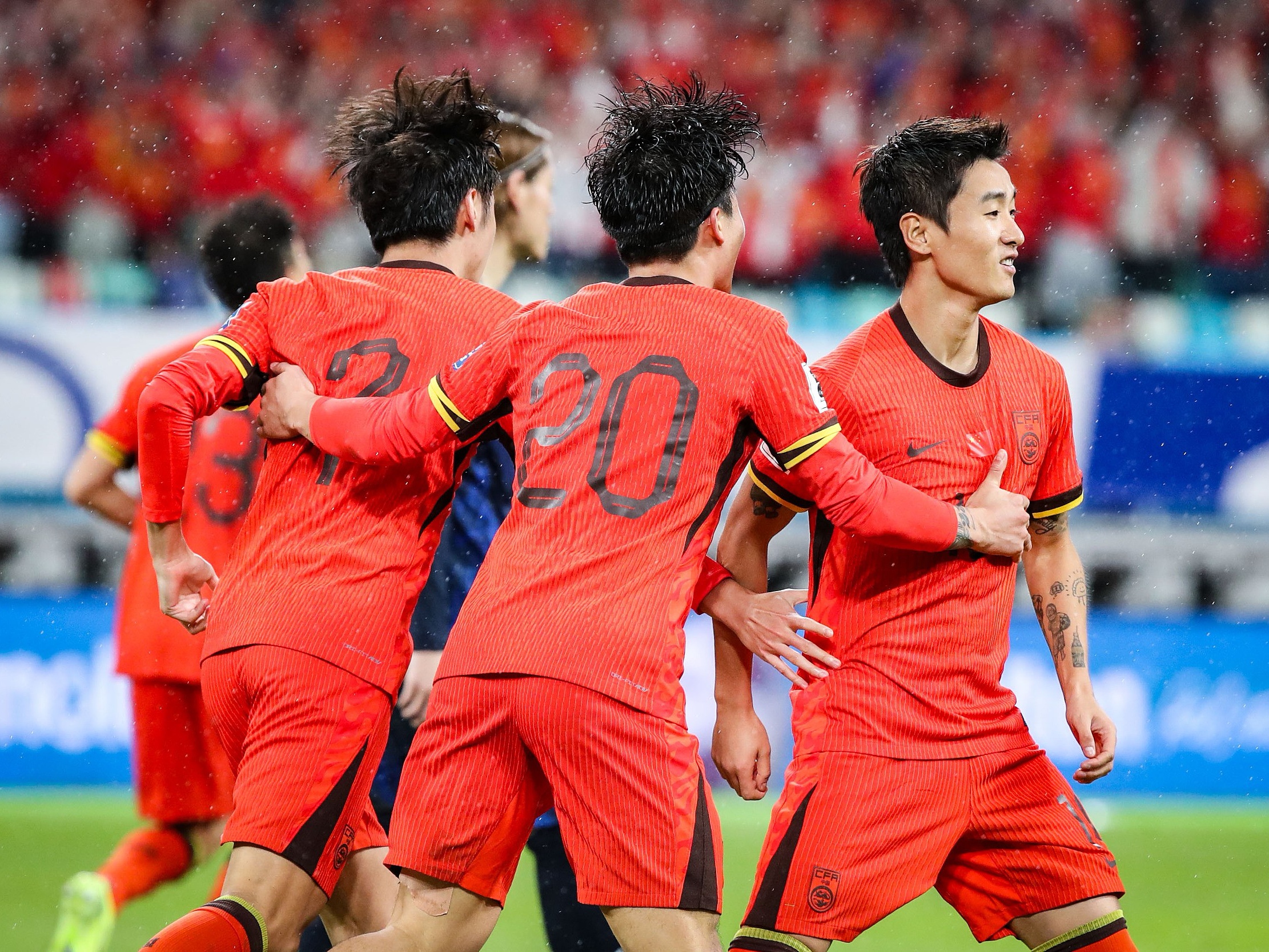 亚洲杯赛决赛打响，国足精彩表现受瞩目的简单介绍