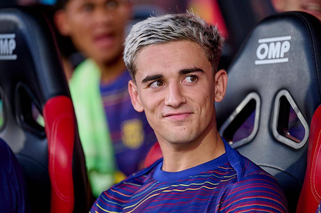 包含中场大将因伤下场，影响球队实力的词条