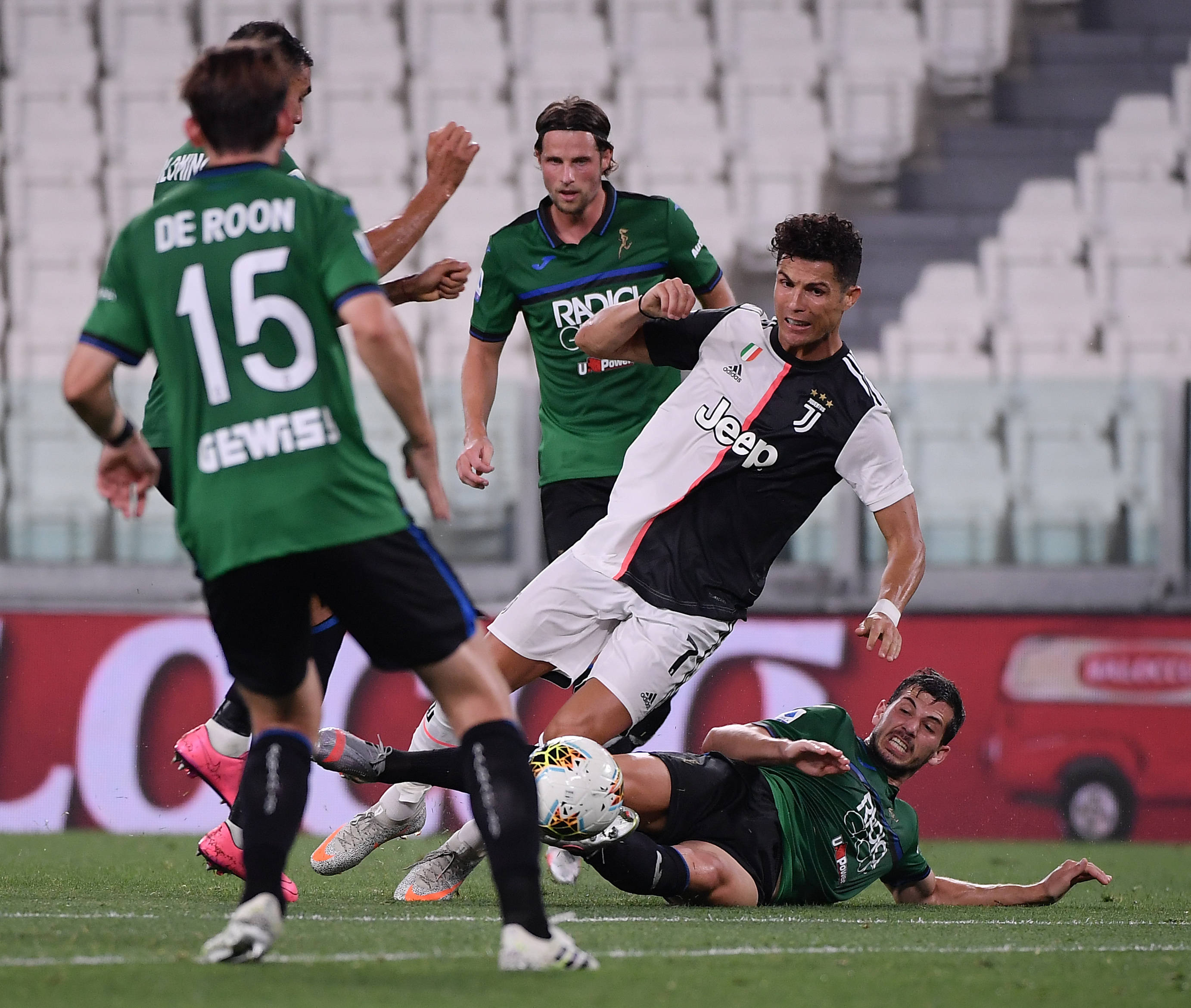 亚特兰大轻取都灵,意甲前三位置均力相当的简单介绍 亚特兰大轻取都灵,意甲前三位置均力相当的简单介绍