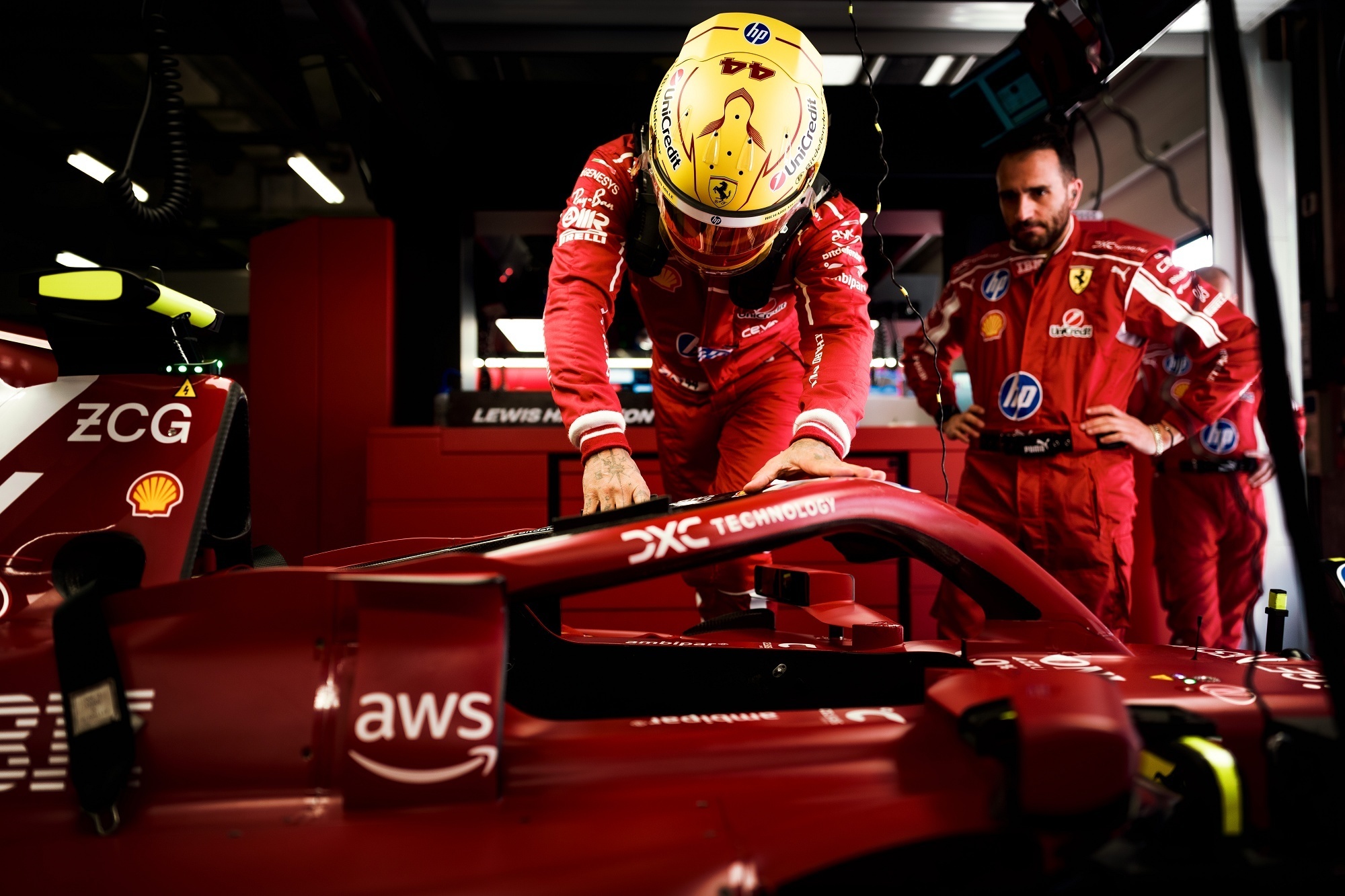 关于迈凯伦逆转法拉利,汉密尔顿点燃赛场的信息 关于迈凯伦逆转法拉利,汉密尔顿点燃赛场的信息