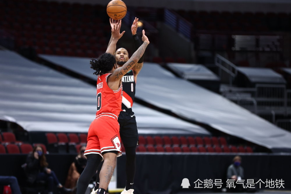 包含上海队鏖战四川队,利拉德带队取胜的词条 包含上海队鏖战四川队,利拉德带队取胜的词条