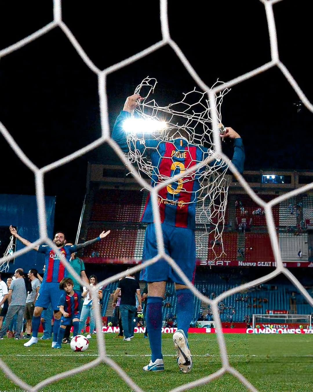 阿斯顿马丁轻取梅赛德斯，阿隆索带队取胜的简单介绍