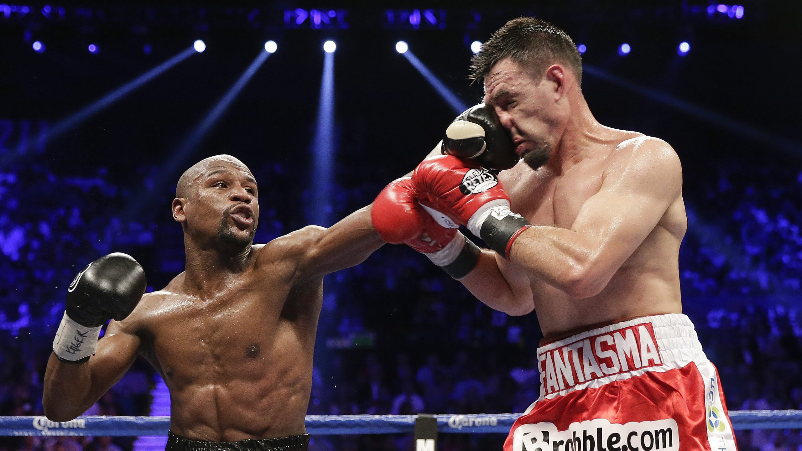 黄潜收割中国市场，格纳布里扛起拜仁前行—足球商业与竞技的双重变奏