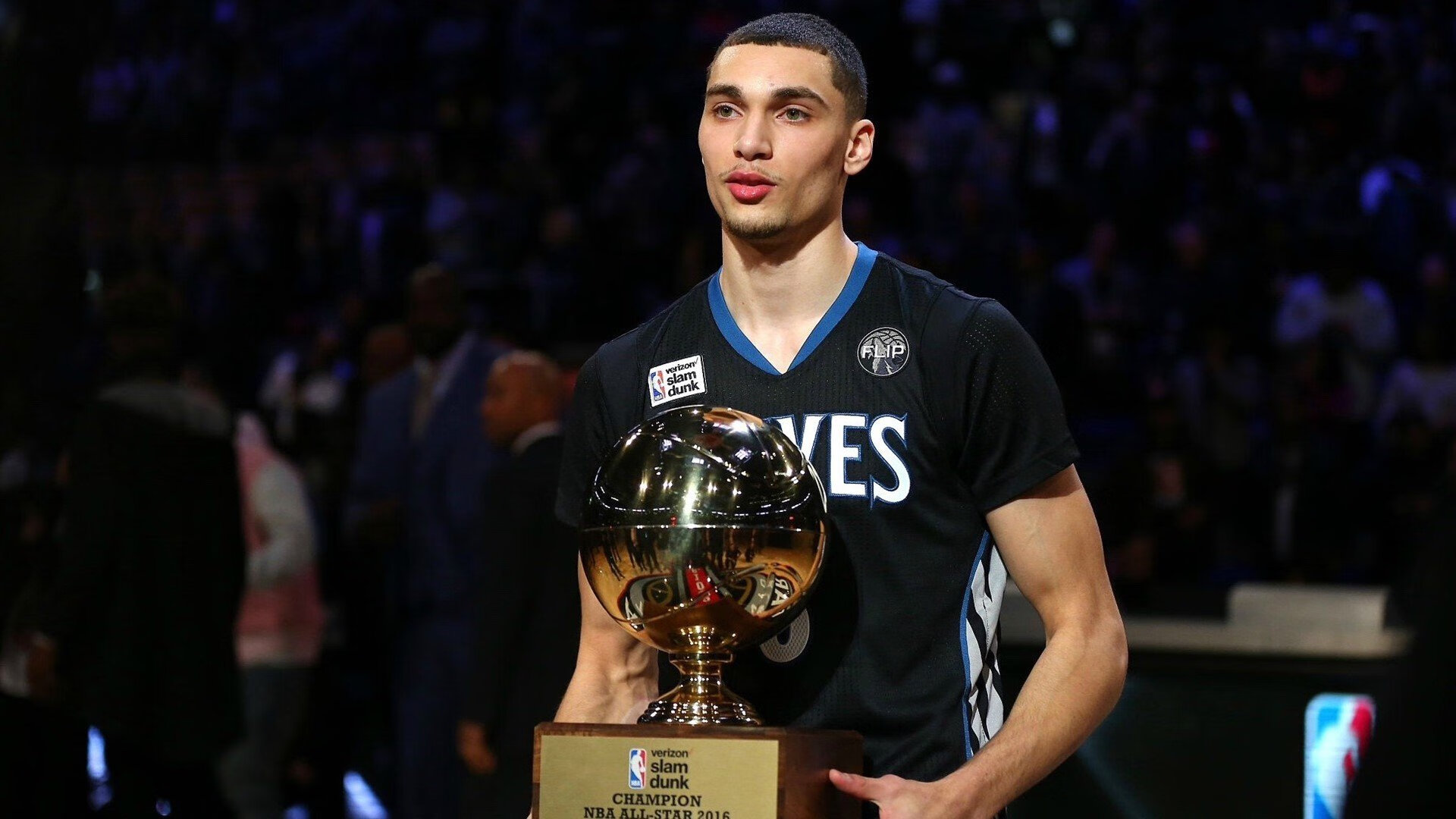 开云体育app-利拉德关键先生本色尽显，活塞团队篮球完胜骑士