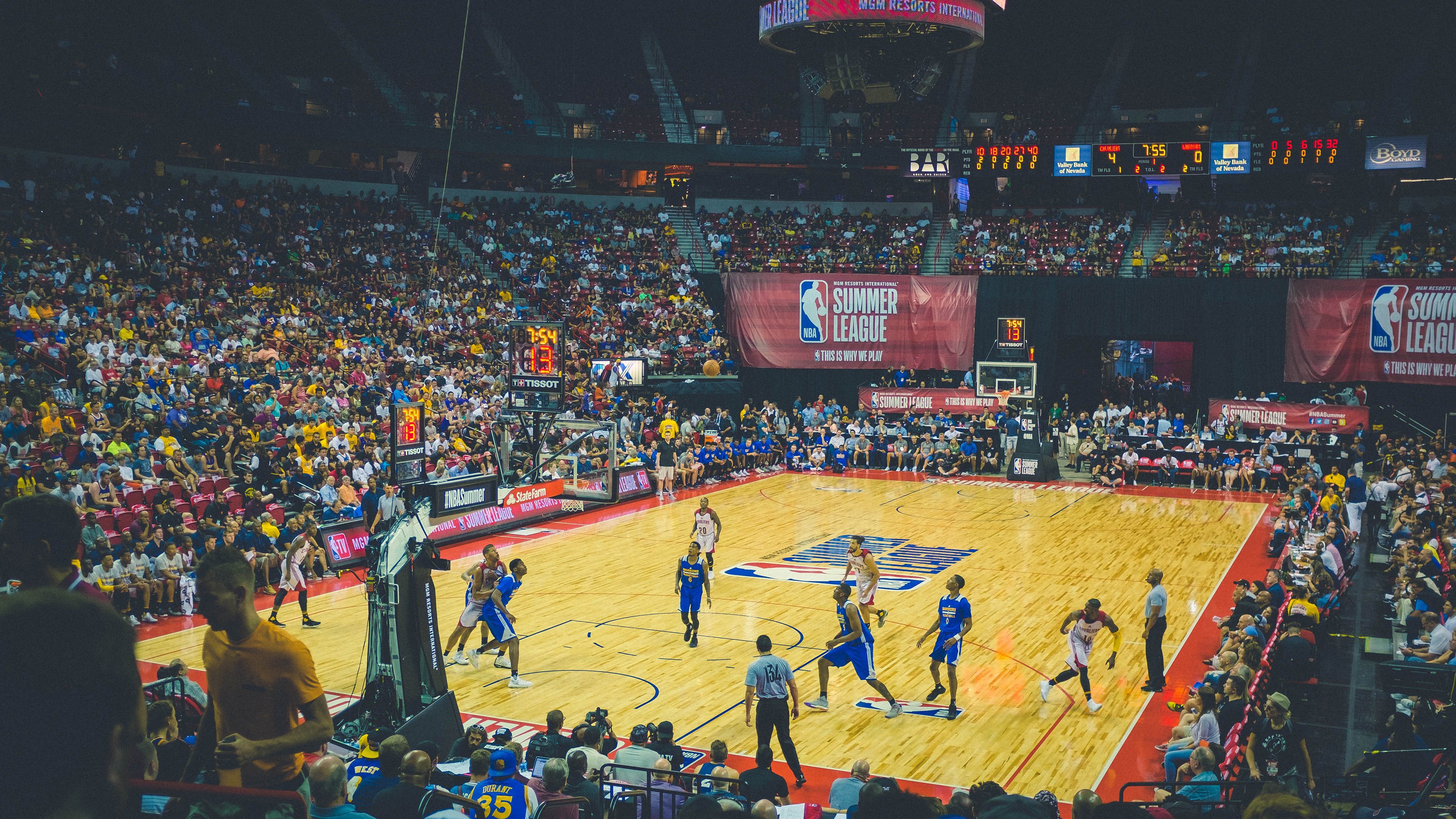 年度焦点之战,班凯罗生涯之夜,照亮奥兰多夜空